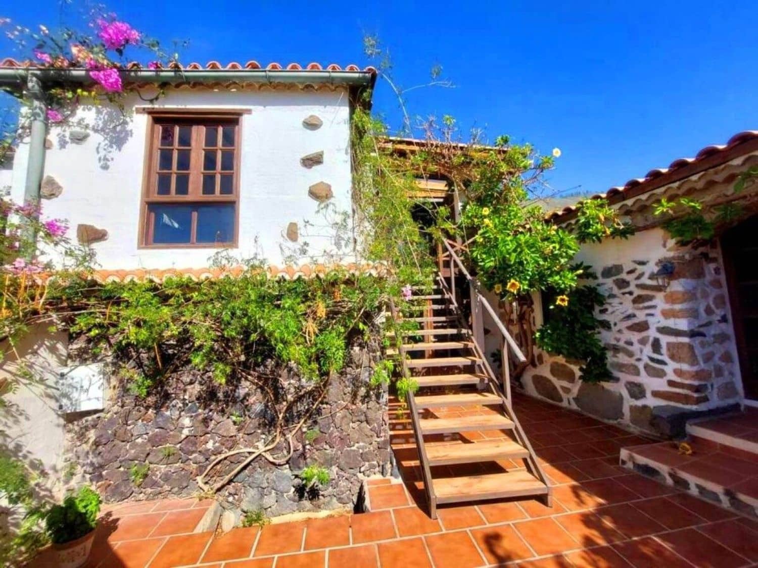 Finca/Casa Rural de 8 habitaciones en Guía de Isora en venta con garaje - 860.000 € (Ref: 9533212)