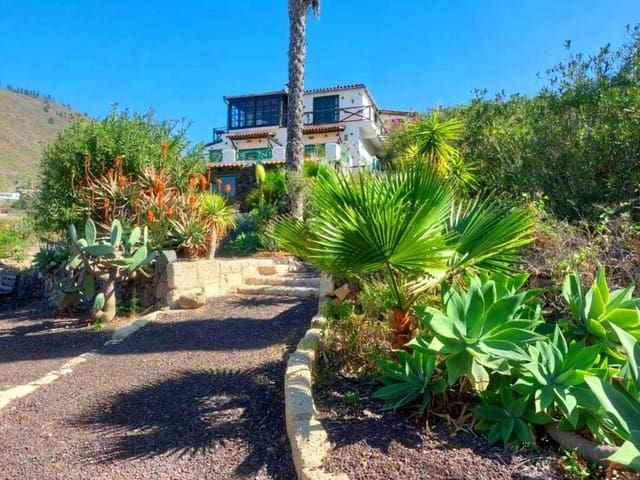 Finca/Casa Rural de 8 habitaciones en Guía de Isora en venta con garaje - 860.000 € (Ref: 9533212)