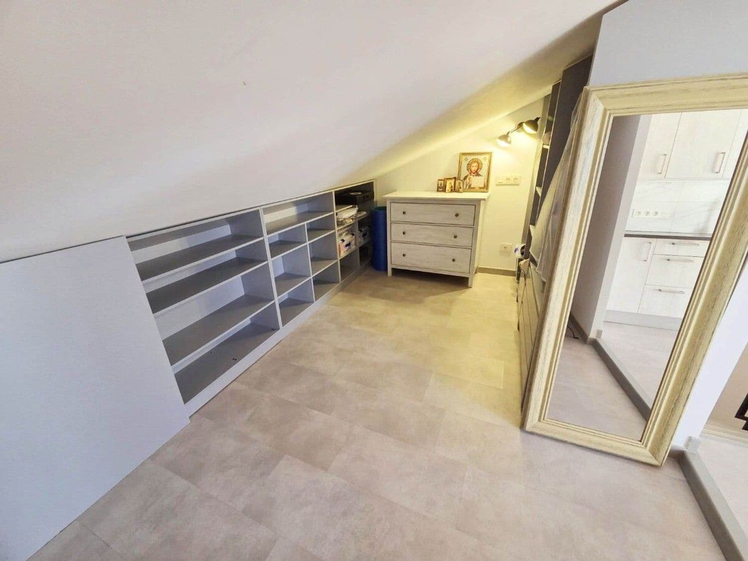 4 makuuhuone Omakotitalo myytävänä paikassa Adeje mukana uima-altaan 
autotalli - 585 000 € (Ref: 9570325)