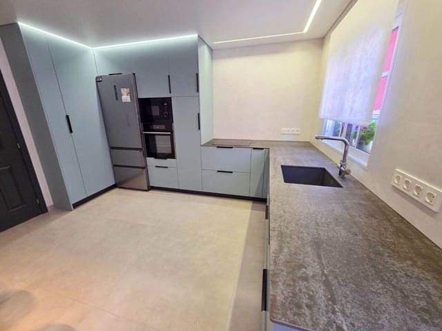 4 sovrum Hus till salu i Casco Urbano, Adeje med pool garage - 585 000 € (Ref: 9570325)