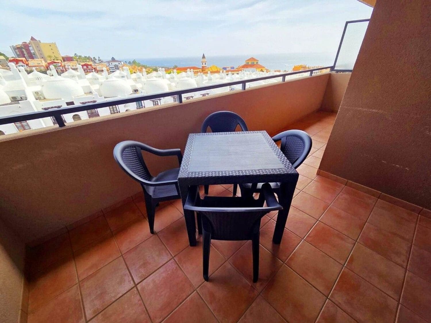 2 Zimmer Apartment zu verkaufen in Santa Cruz de Tenerife mit Pool Garage - 320.000 € (Ref: 9636217)