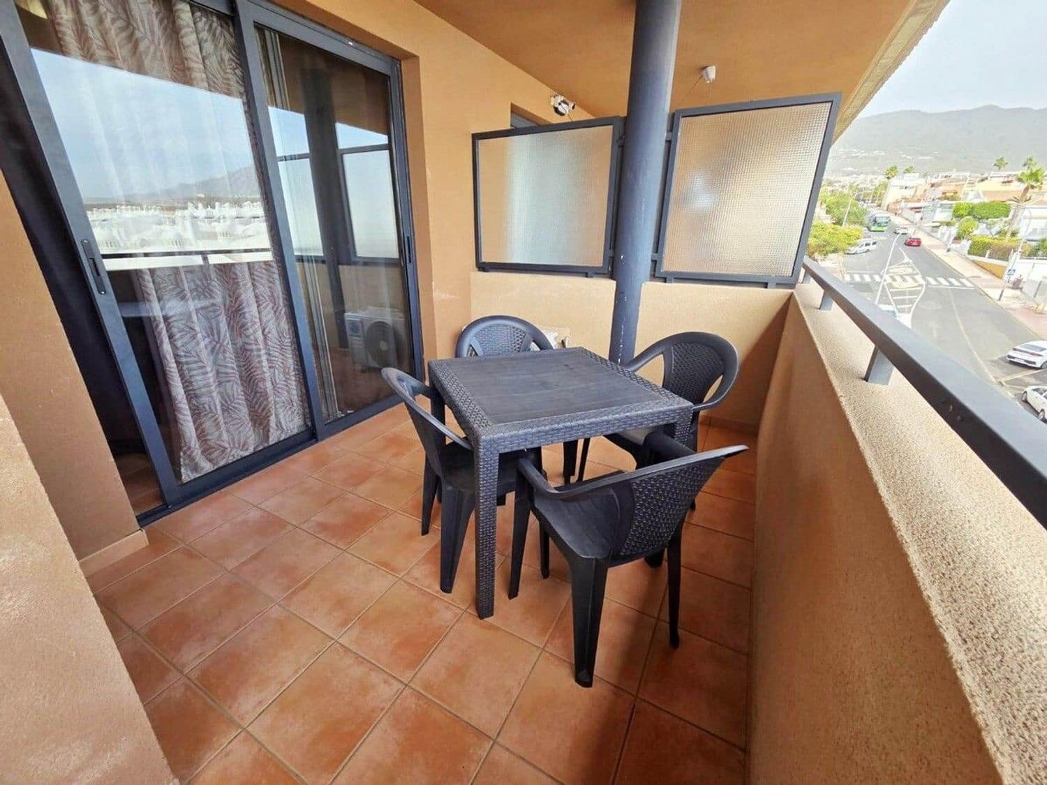 2 Zimmer Apartment zu verkaufen in Santa Cruz de Tenerife mit Pool Garage - 320.000 € (Ref: 9636217)