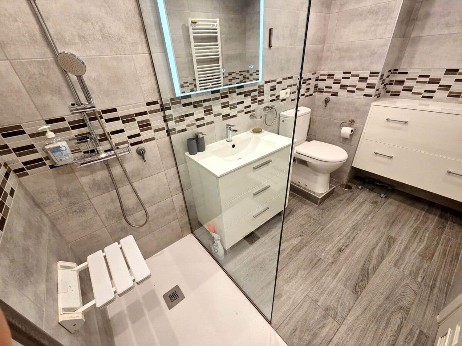 4 bedroom Townhouse for sale in Adeje with pool garage - € 389,000 (Ref: 9700368)