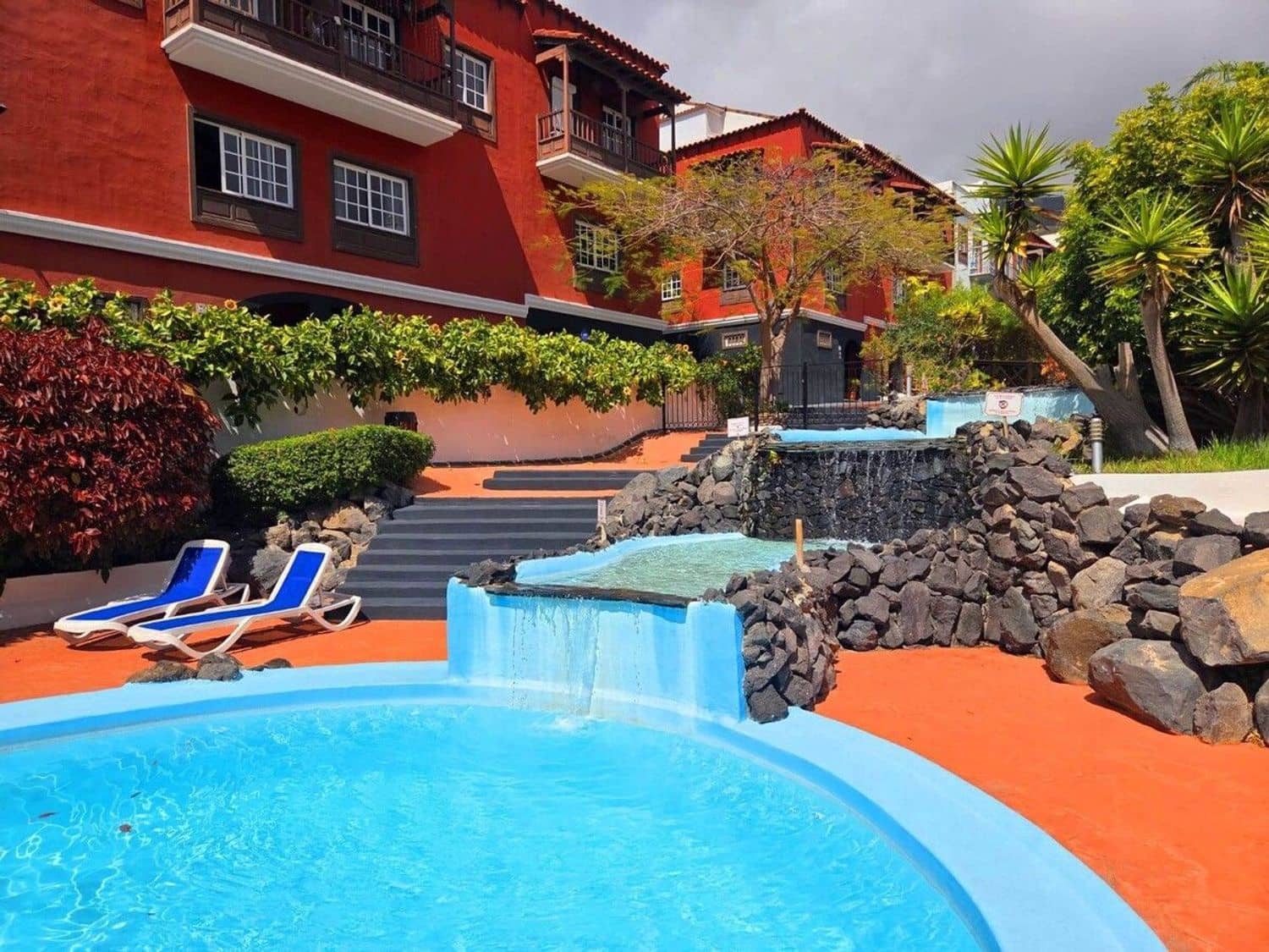 4 bedroom Townhouse for sale in Adeje with pool garage - € 389,000 (Ref: 9700368)