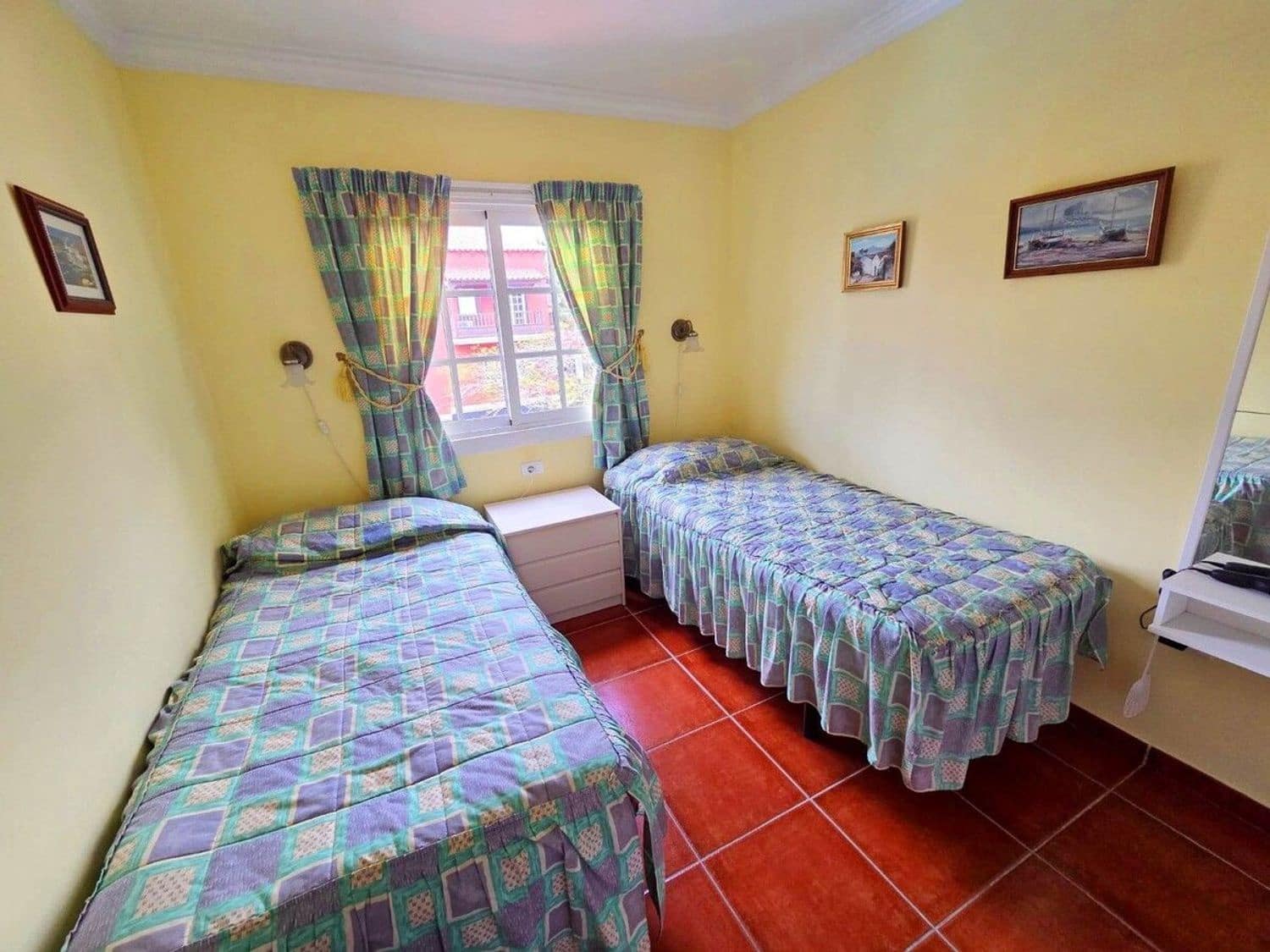 4 bedroom Townhouse for sale in Adeje with pool garage - € 389,000 (Ref: 9700368)