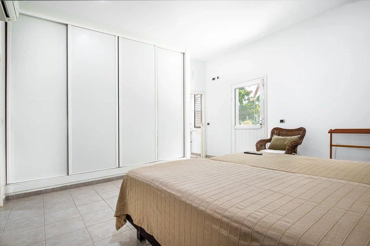 Finca/Casa Rural de 7 habitaciones en Arona en venta con piscina garaje - 1.880.000 € (Ref: 9806083)