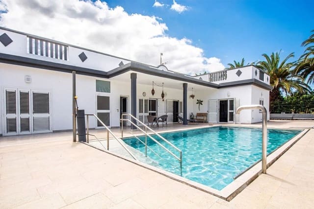 Finca/Casa Rural de 7 habitaciones en Arona en venta con piscina garaje - 1.880.000 € (Ref: 9806083)