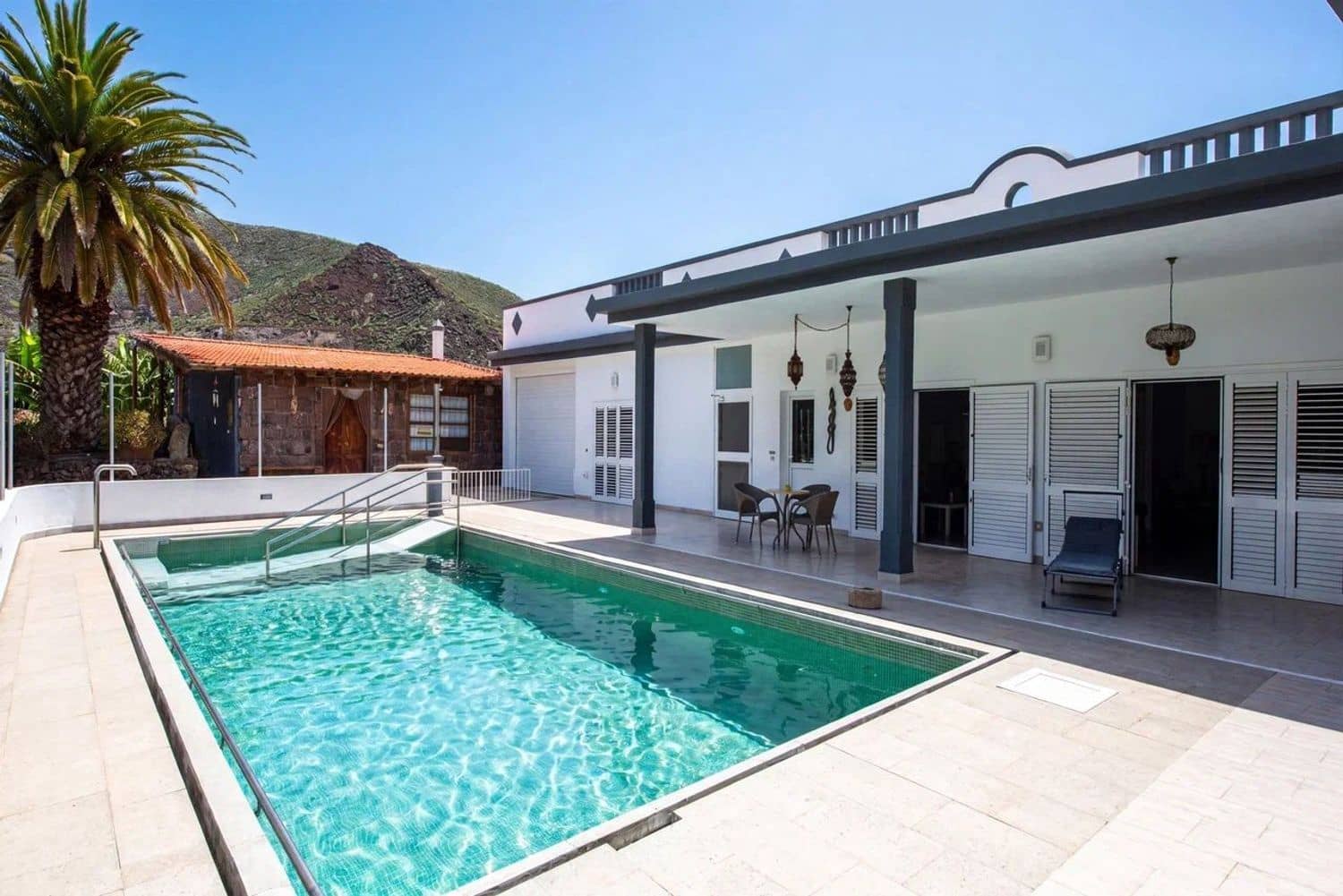 Finca/Casa Rural de 7 habitaciones en Arona en venta con piscina garaje - 1.880.000 € (Ref: 9806083)