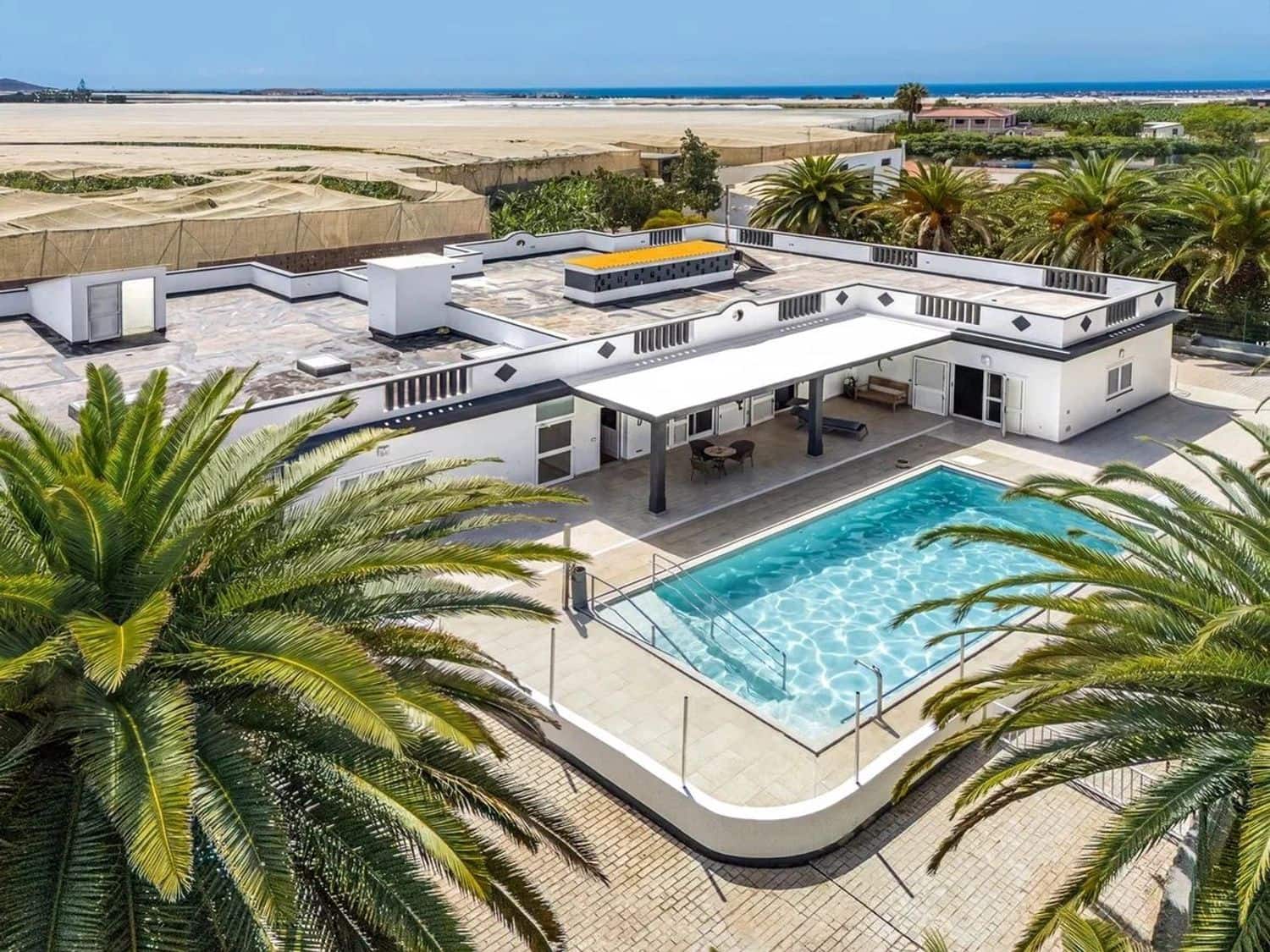 Finca/Casa Rural de 7 habitaciones en Arona en venta con piscina garaje - 1.880.000 € (Ref: 9806083)