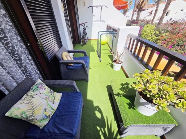 2 soverom Leilighet til salgs i Playa de las Americas, Arona med svømmebasseng garasje - € 630 000 (Ref: 9877780)