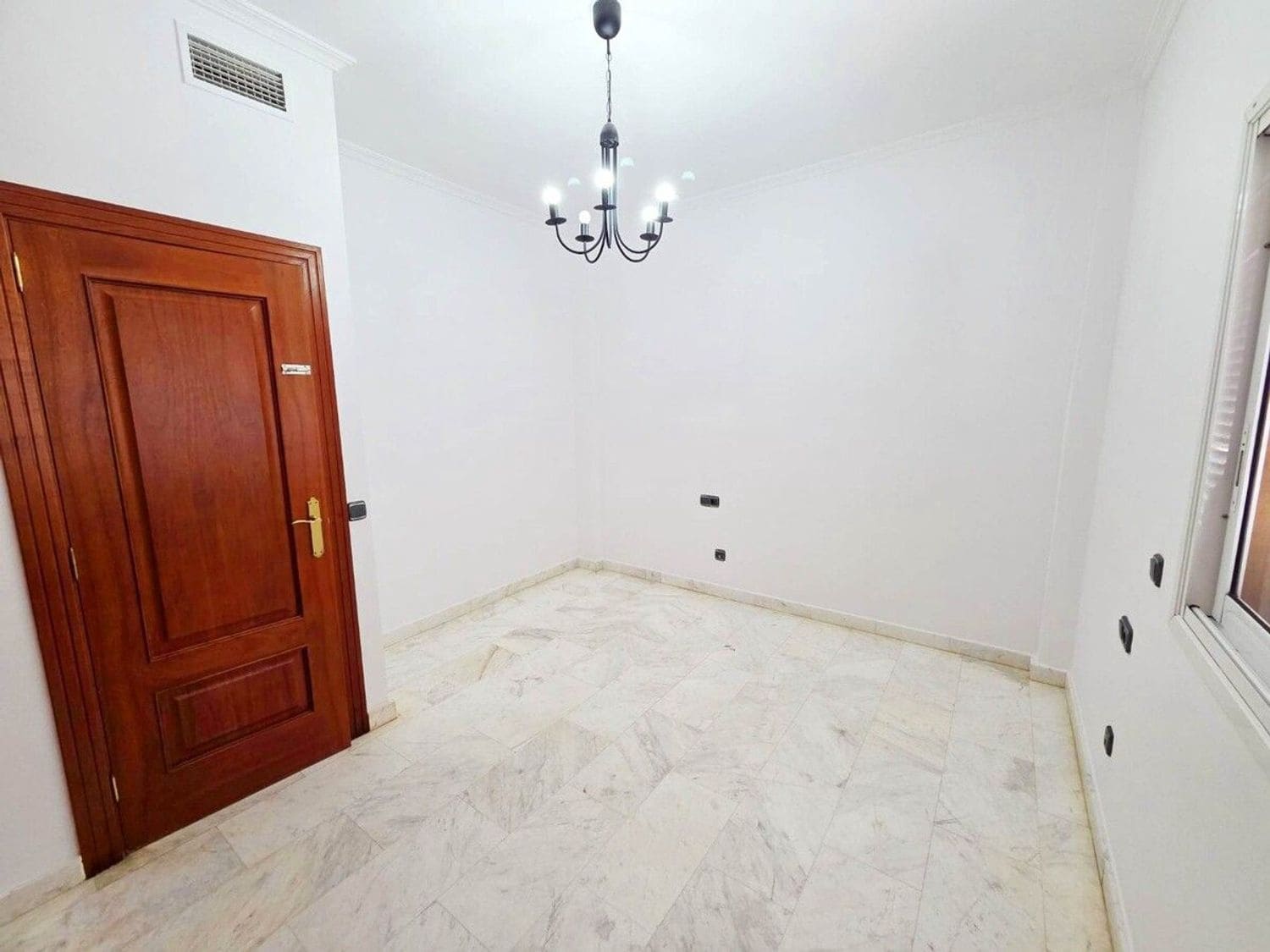 3 chambre Maison de Ville à vendre à Santa Cruz de Tenerife avec piscine garage - 539 000 € (Ref: 9921680)