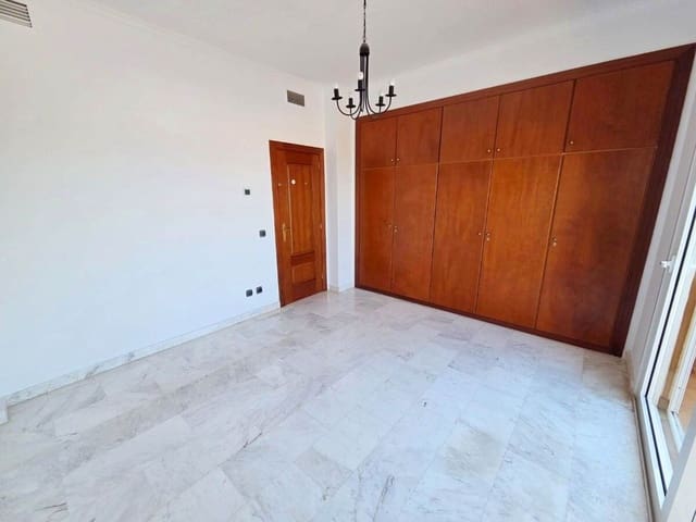 3 chambre Maison de Ville à vendre à Santa Cruz de Tenerife avec piscine garage - 539 000 € (Ref: 9921680)