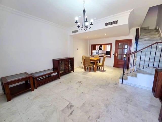 3 chambre Maison de Ville à vendre à Santa Cruz de Tenerife avec piscine garage - 539 000 € (Ref: 9921680)
