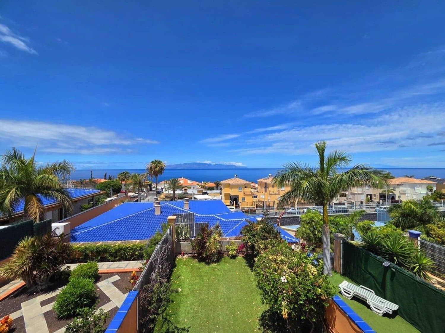 3 chambre Maison de Ville à vendre à Santa Cruz de Tenerife avec piscine garage - 539 000 € (Ref: 9921680)