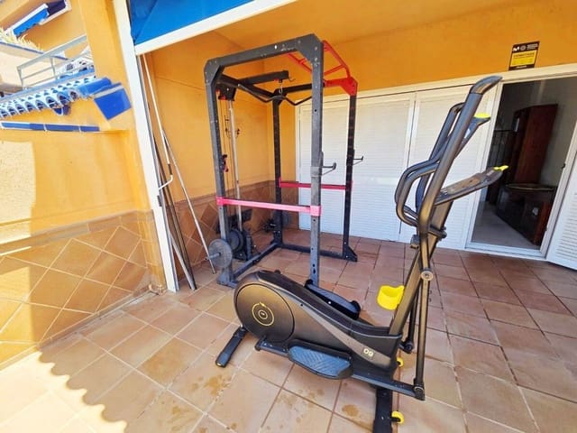 3 chambre Maison de Ville à vendre à Santa Cruz de Tenerife avec piscine garage - 539 000 € (Ref: 9921680)