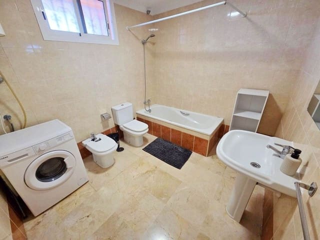 1 chambre Appartement à vendre à Playa Paraiso, Adeje avec piscine garage - 235 000 € (Ref: 9958982)