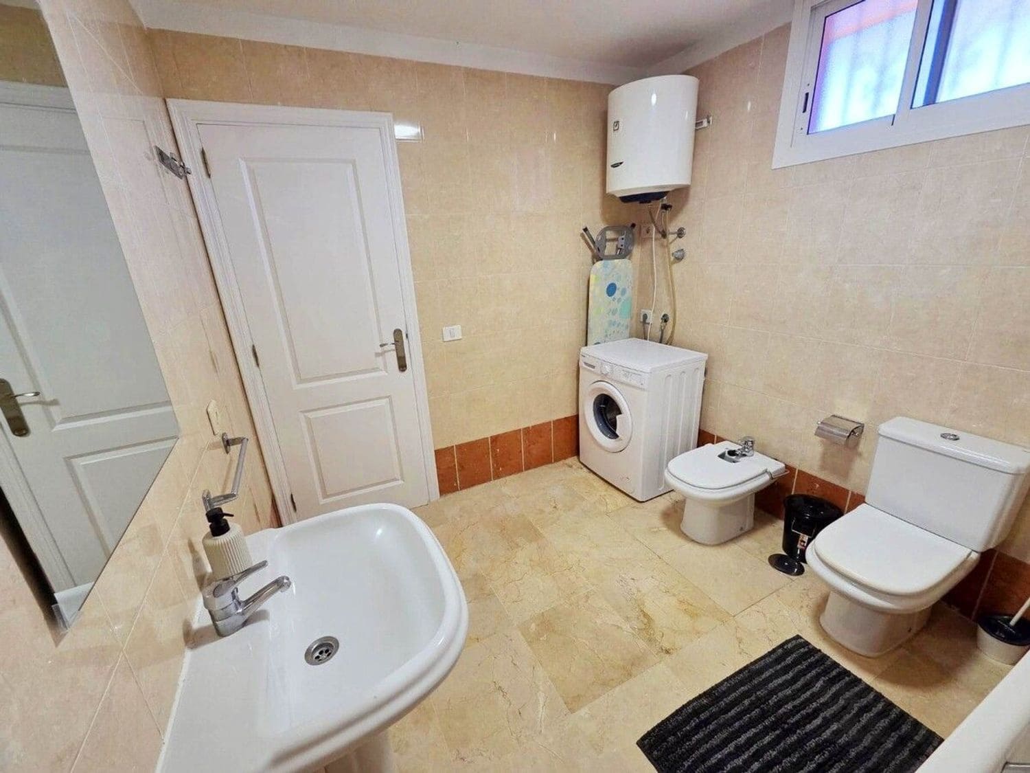 1 chambre Appartement à vendre à Playa Paraiso avec piscine garage - 235 000 € (Ref: 9958982)