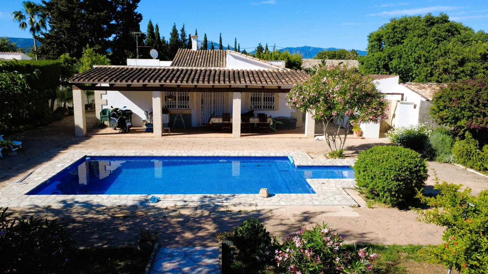 5 quarto Quinta/Casa Rural para venda em Establiments com piscina garagem - 1 250 000 € (Ref: 9829541)