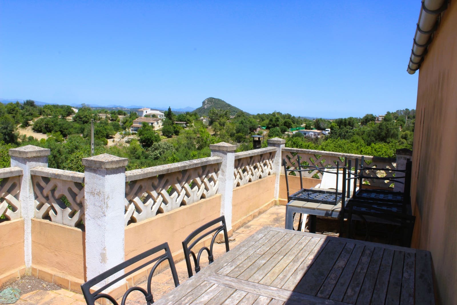 4 slaapkamer Finca/Landhuis te koop in Sant Joan met garage - € 390.000 (Ref: 9889242)