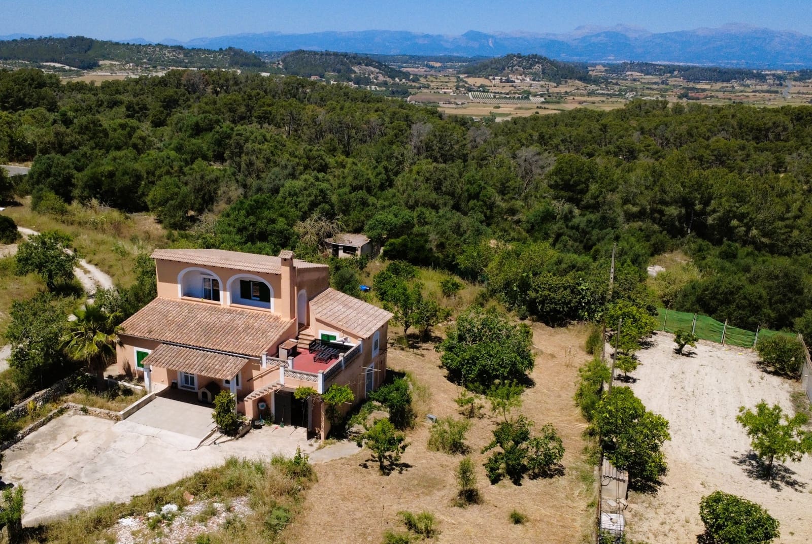 4 slaapkamer Finca/Landhuis te koop in Sant Joan met garage - € 390.000 (Ref: 9889242)