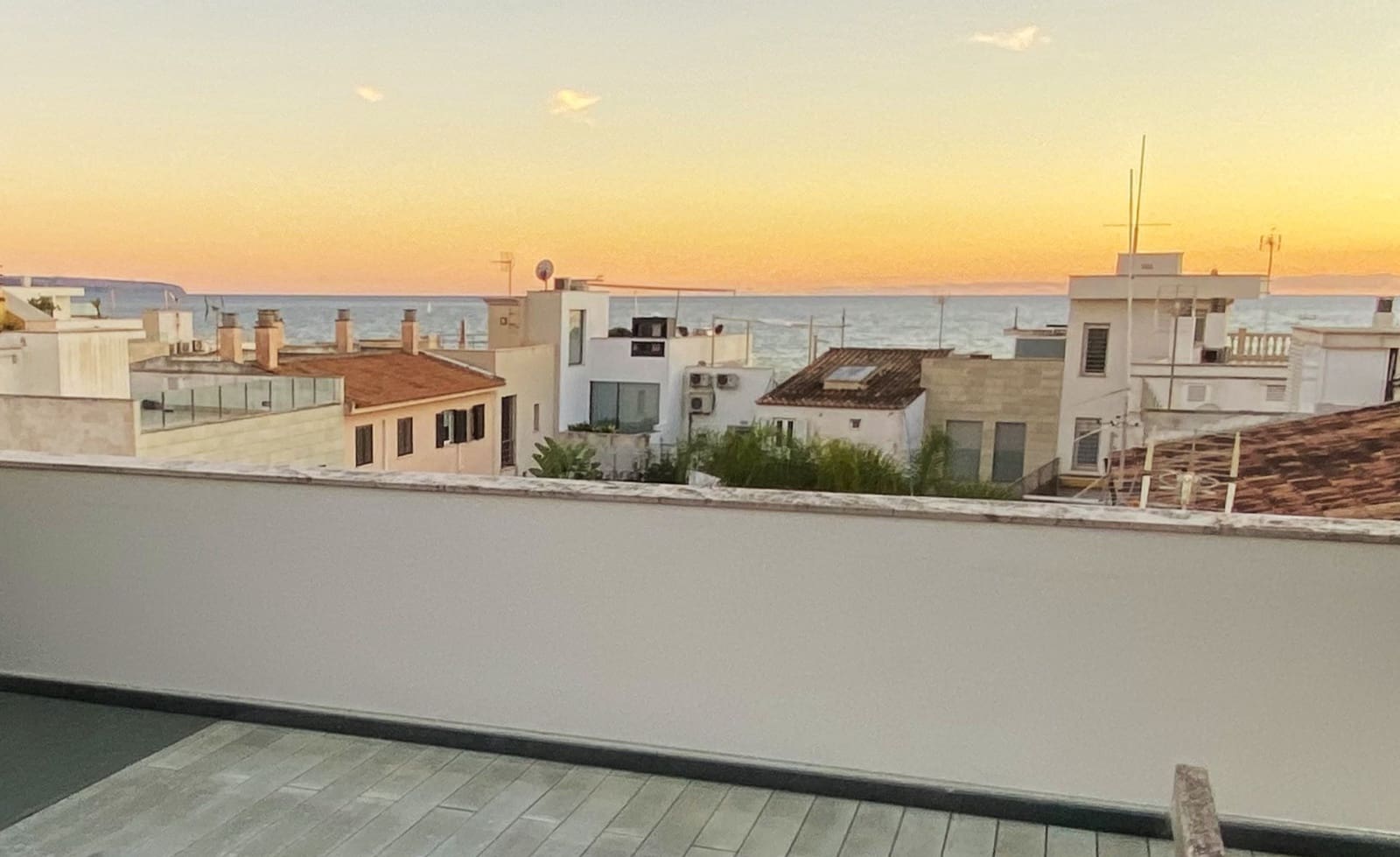 2 slaapkamer Rijtjeshuis te koop in Palma de Mallorca met garage - € 2.450.000 (Ref: 9889503)