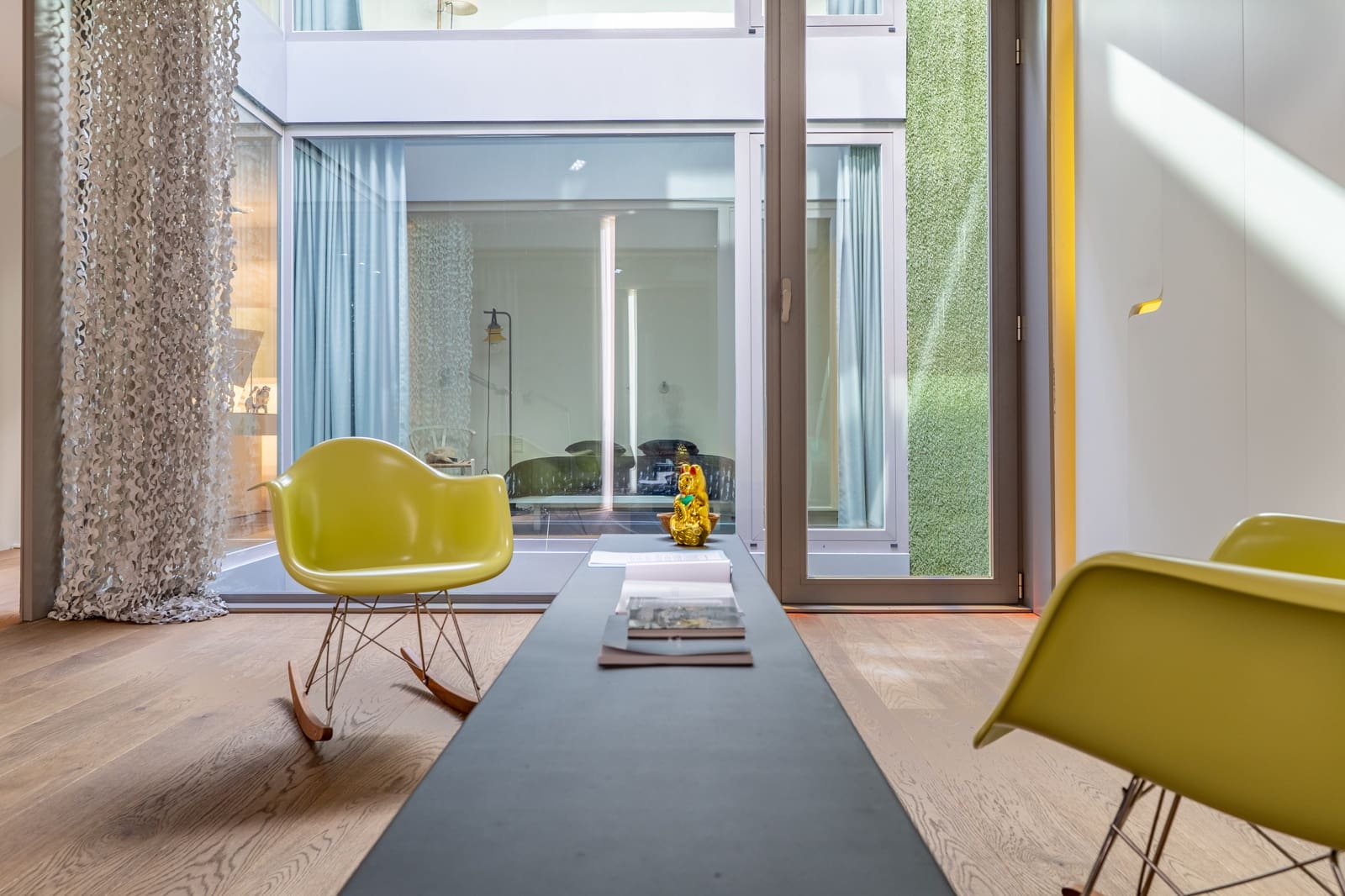 2 slaapkamer Rijtjeshuis te koop in Palma de Mallorca met garage - € 2.450.000 (Ref: 9889503)