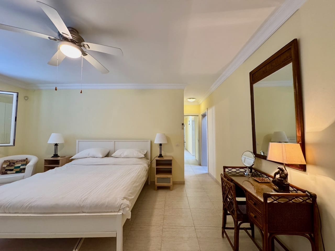 4 Zimmer Villa zu verkaufen in Puerto Calero mit Pool Garage - 1.050.000 € (Ref: 10038996)