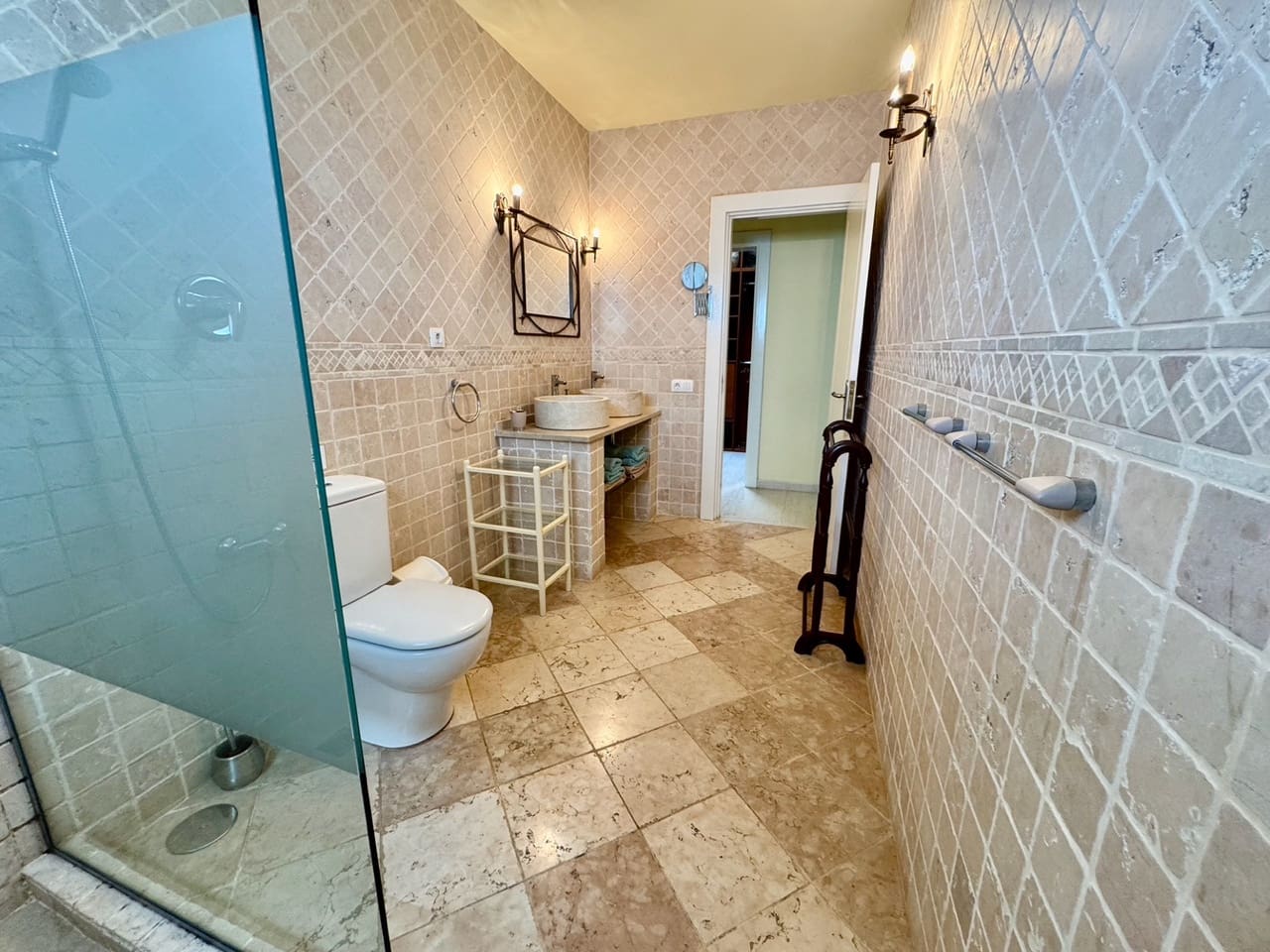 4 Zimmer Villa zu verkaufen in Puerto Calero mit Pool Garage - 1.050.000 € (Ref: 10038996)