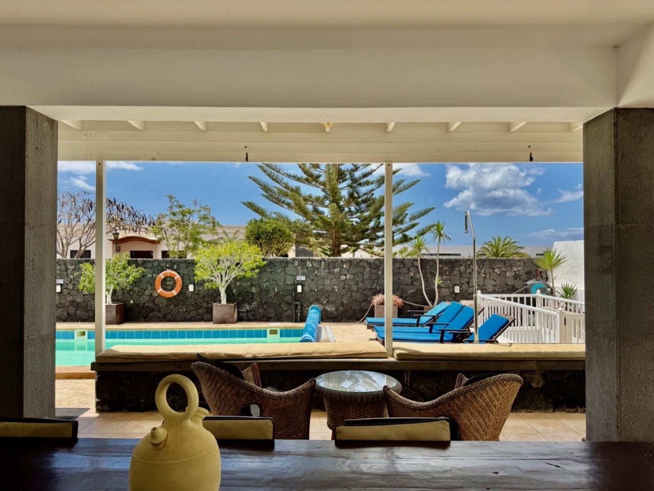 4 Zimmer Villa zu verkaufen in Puerto Calero mit Pool Garage - 1.050.000 € (Ref: 10038996)
