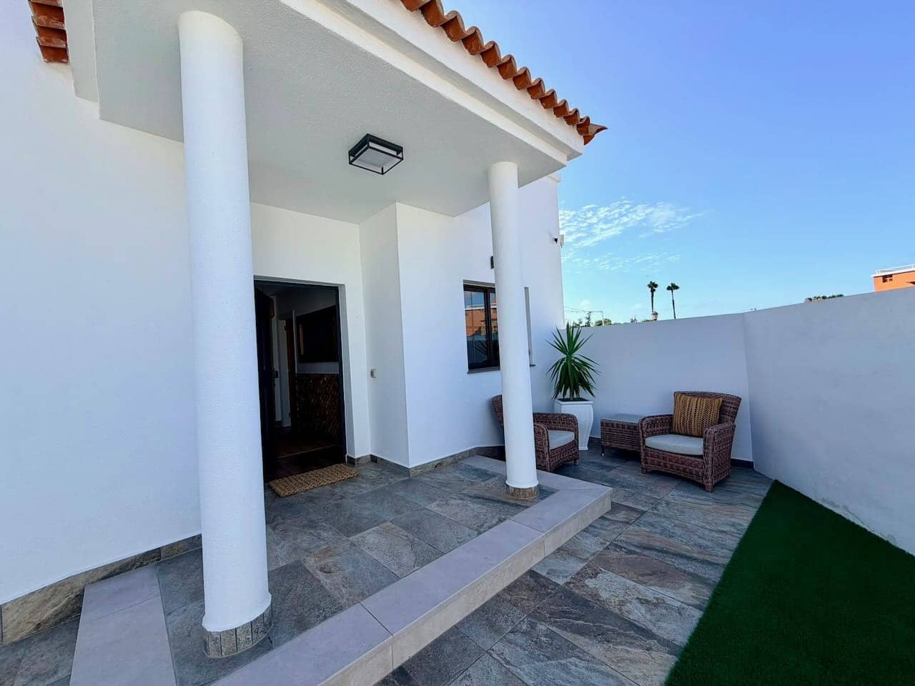 3 soverom Villa til salgs i Caleta de Fuste med svømmebasseng garasje - € 749 000 (Ref: 10043580)