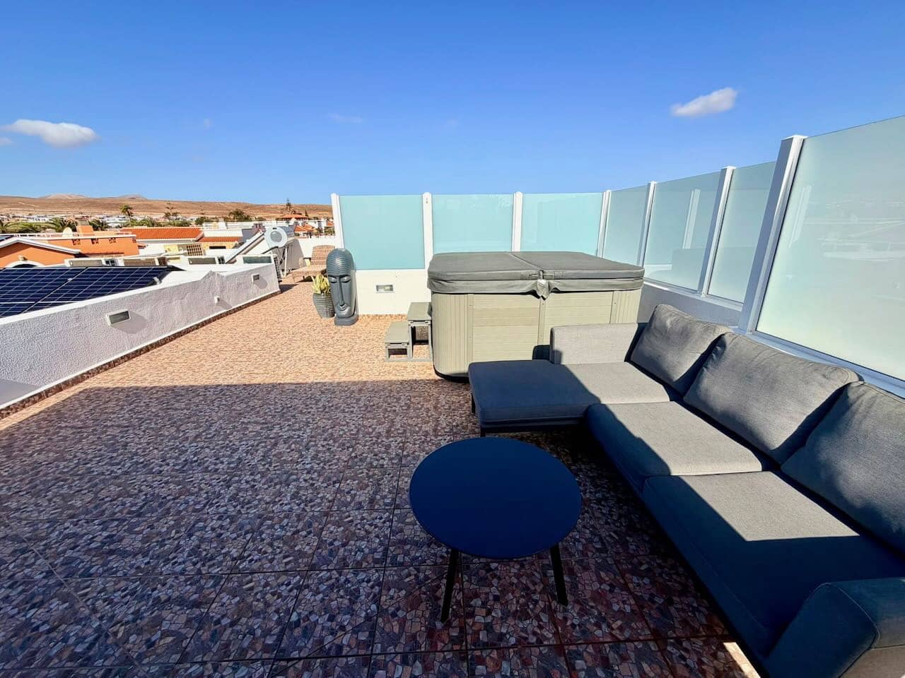 3 soverom Villa til salgs i Caleta de Fuste med svømmebasseng garasje - € 749 000 (Ref: 10043580)