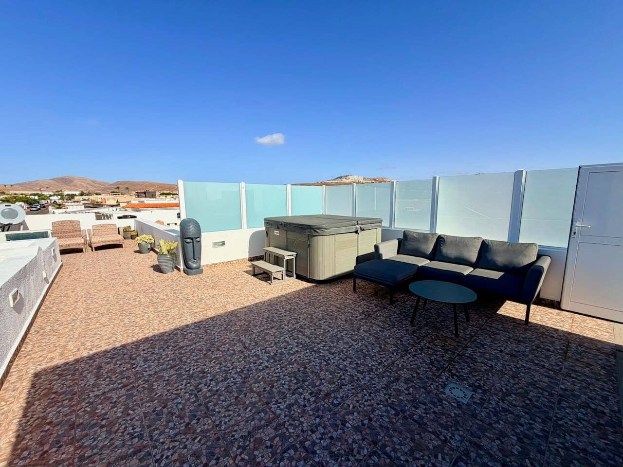 3 soverom Villa til salgs i Caleta de Fuste med svømmebasseng garasje - € 749 000 (Ref: 10043580)