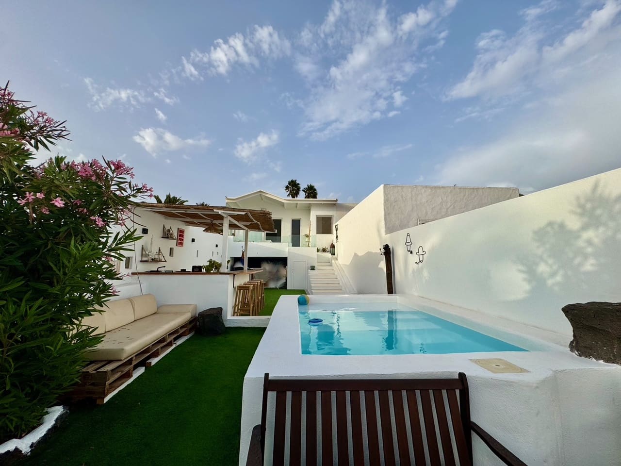 Pareado de 2 habitaciones en Nazaret en venta con piscina - 520.000 € (Ref: 10059452)