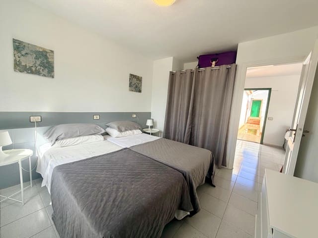 Apartamento de 1 habitación en Caleta de Fuste, Antigua en venta con piscina - 155.000 € (Ref: 10175557)