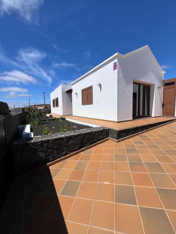 3 sypialnia Finka/Dom wiejski na sprzedaż w Tinajo z garażem - 495 000 € (Ref: 10175699)