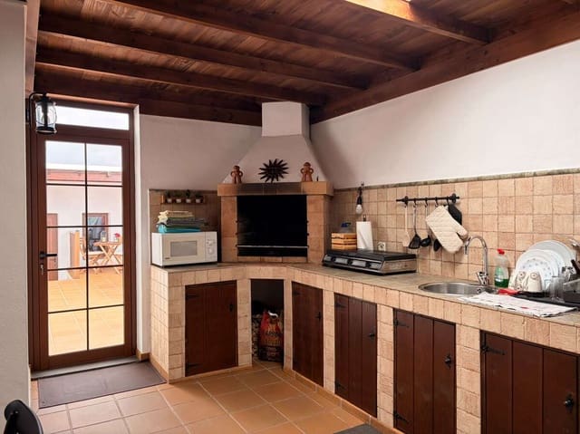 3 sypialnia Finka/Dom wiejski na sprzedaż w Tinajo z garażem - 495 000 € (Ref: 10175699)