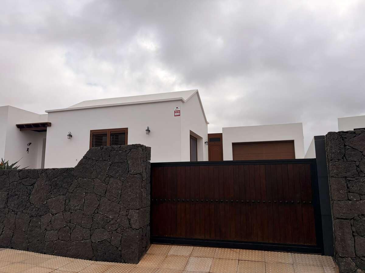 3 sypialnia Finka/Dom wiejski na sprzedaż w Tinajo z garażem - 495 000 € (Ref: 10175699)