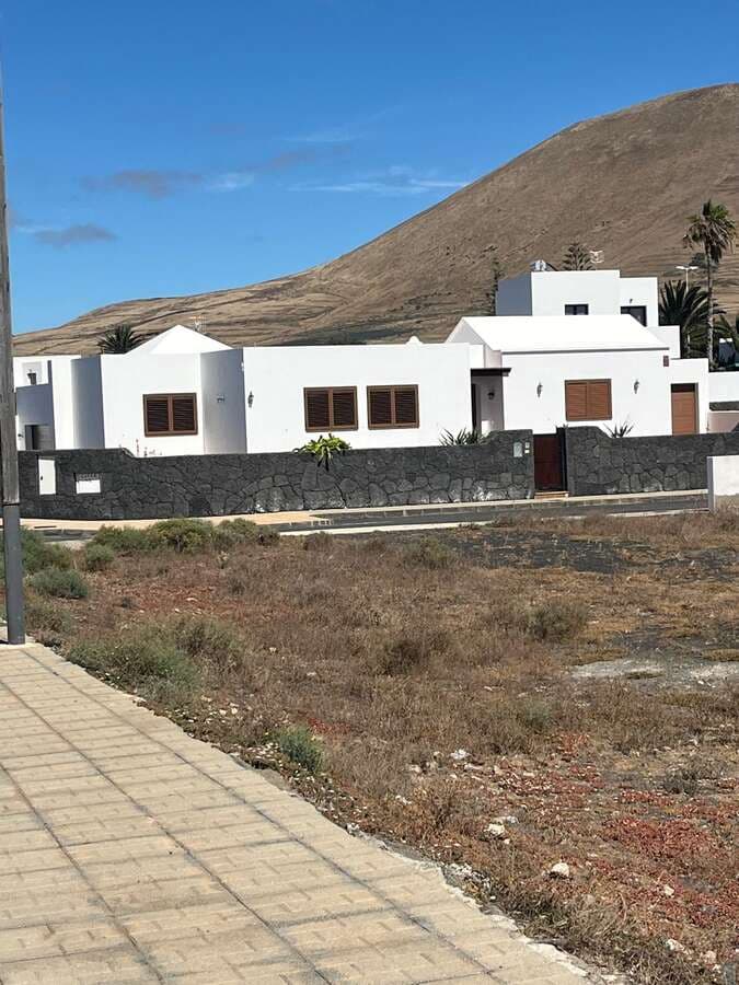 3 sypialnia Finka/Dom wiejski na sprzedaż w Tinajo z garażem - 495 000 € (Ref: 10175699)