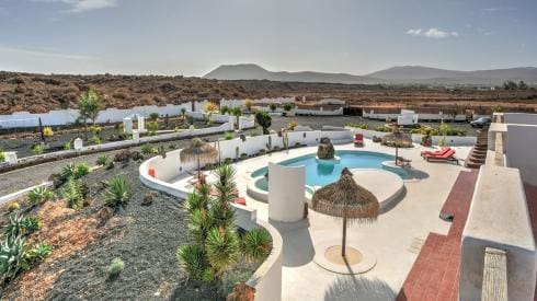 5 soveværelse Villa til salg i Casillas de Morales, Antigua med swimmingpool - € 845.000 (Ref: 4539402)