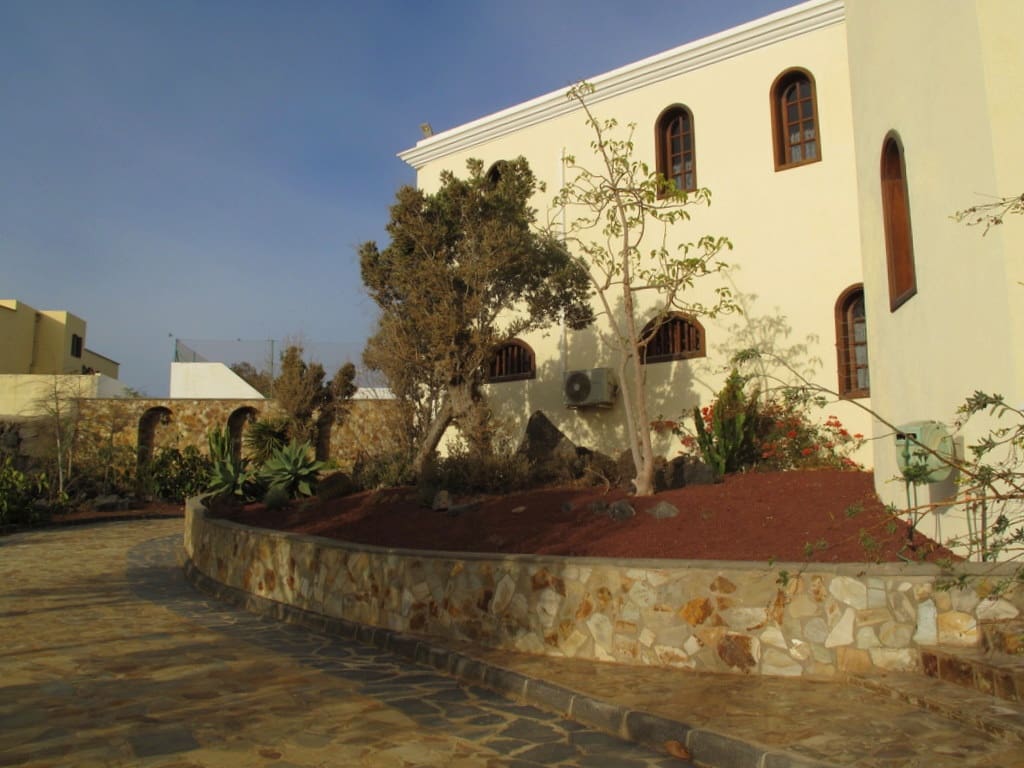 4 soverom Villa til salgs i Costa Teguise med svømmebasseng garasje - € 795 950 (Ref: 5036175)