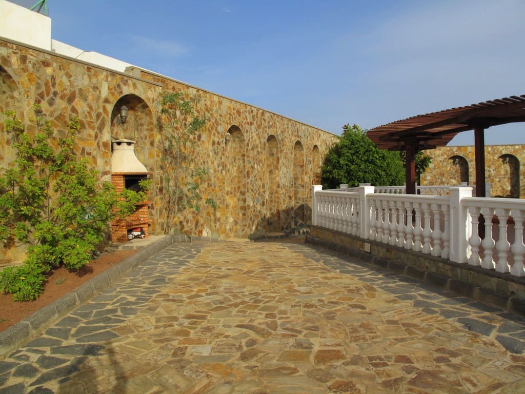 4 soverom Villa til salgs i Costa Teguise med svømmebasseng garasje - € 795 950 (Ref: 5036175)