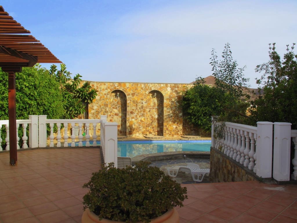 4 soverom Villa til salgs i Costa Teguise med svømmebasseng garasje - € 795 950 (Ref: 5036175)