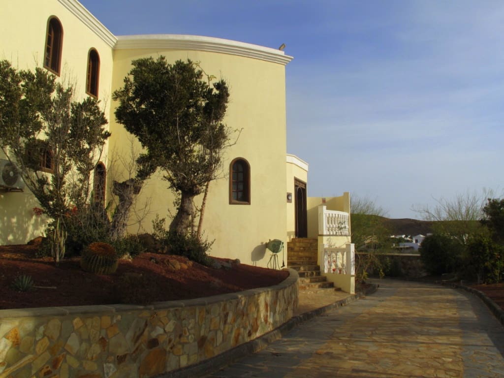 4 soverom Villa til salgs i Costa Teguise med svømmebasseng garasje - € 795 950 (Ref: 5036175)