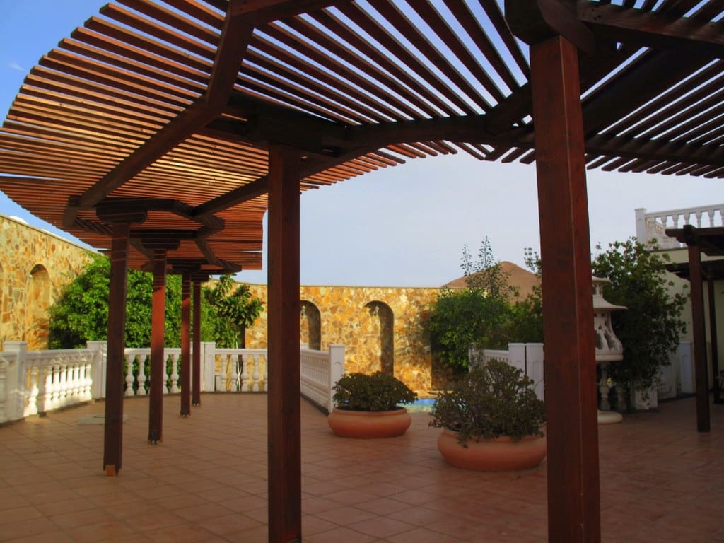 4 soverom Villa til salgs i Costa Teguise med svømmebasseng garasje - € 795 950 (Ref: 5036175)