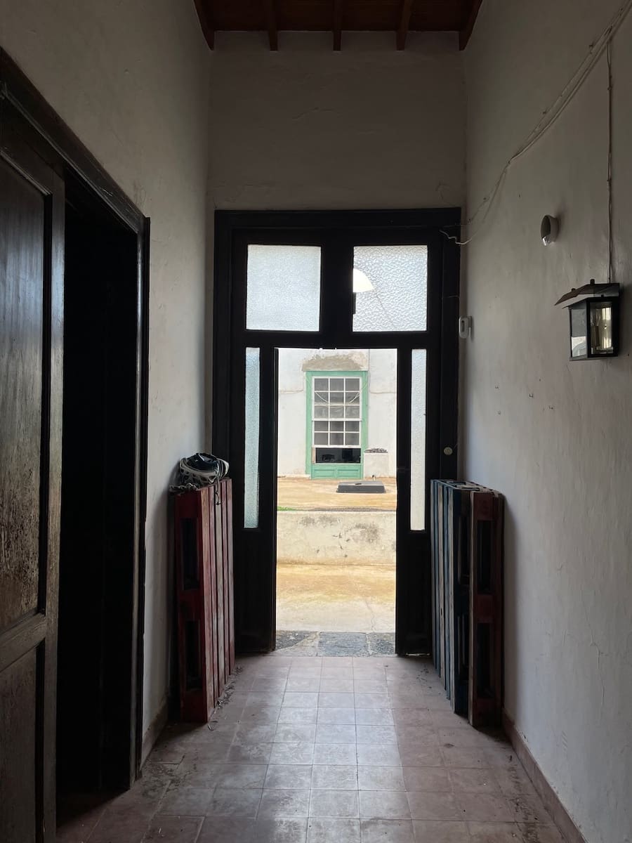 6 soveværelse Finca/Landehus til salg i La Vegueta med garage - € 970.000 (Ref: 8637571)