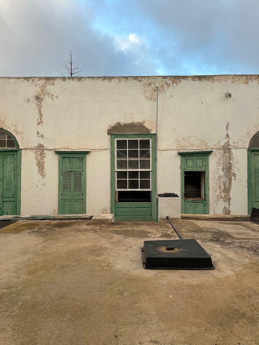 6 soveværelse Finca/Landehus til salg i La Vegueta med garage - € 970.000 (Ref: 8637571)