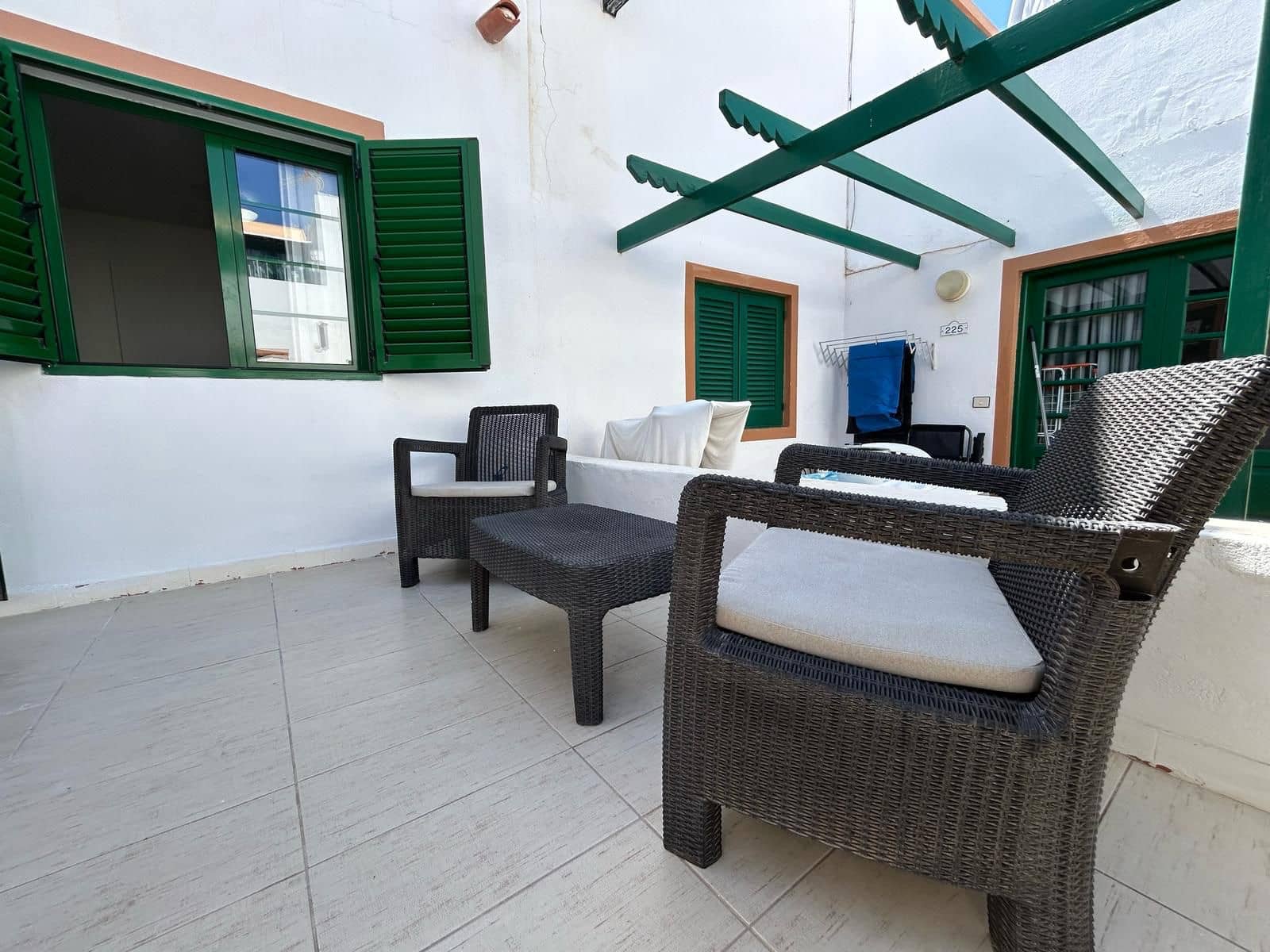 1 slaapkamer Appartement te koop in Caleta de Fuste met zwembad - € 145.000 (Ref: 8658862)