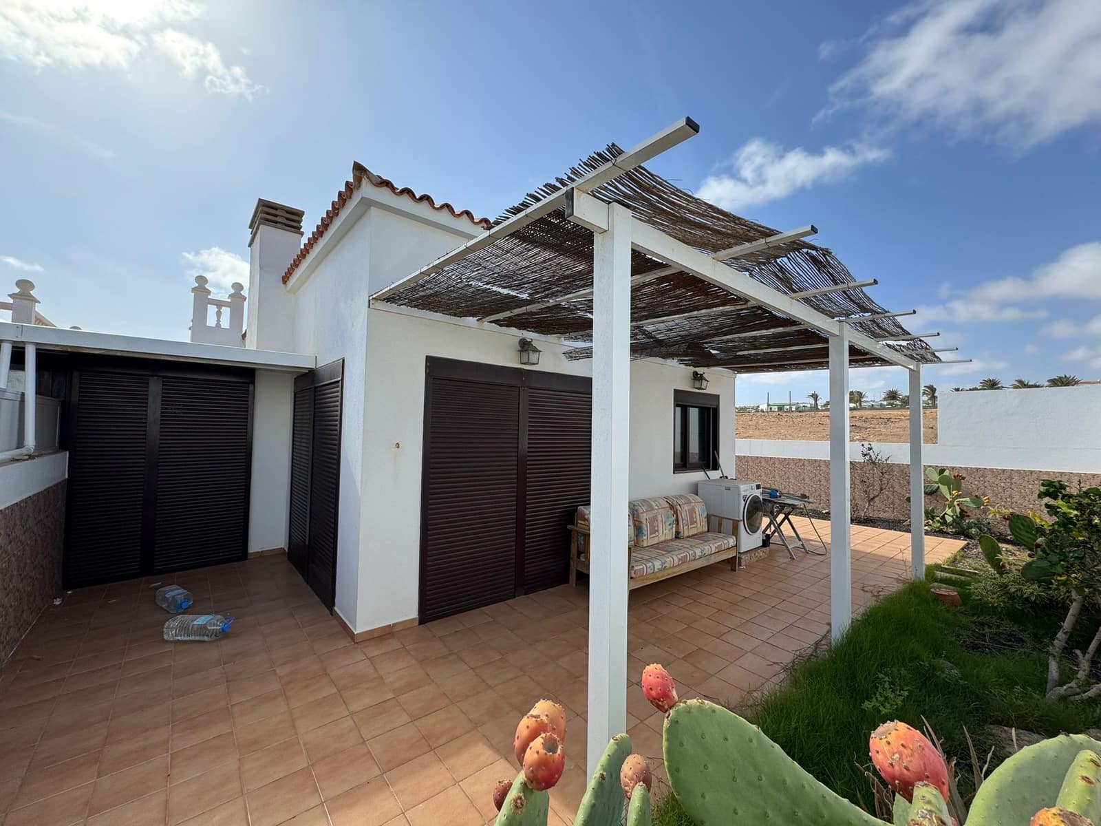 3 soveværelse Semi-Rækkehus til salg i Costa de Antigua med garage - € 285.000 (Ref: 8718458)