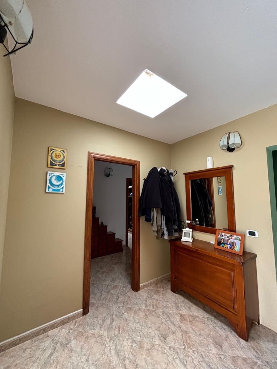 5 slaapkamer Finca/Landhuis te koop in Tindaya met garage - € 455.000 (Ref: 8723051)