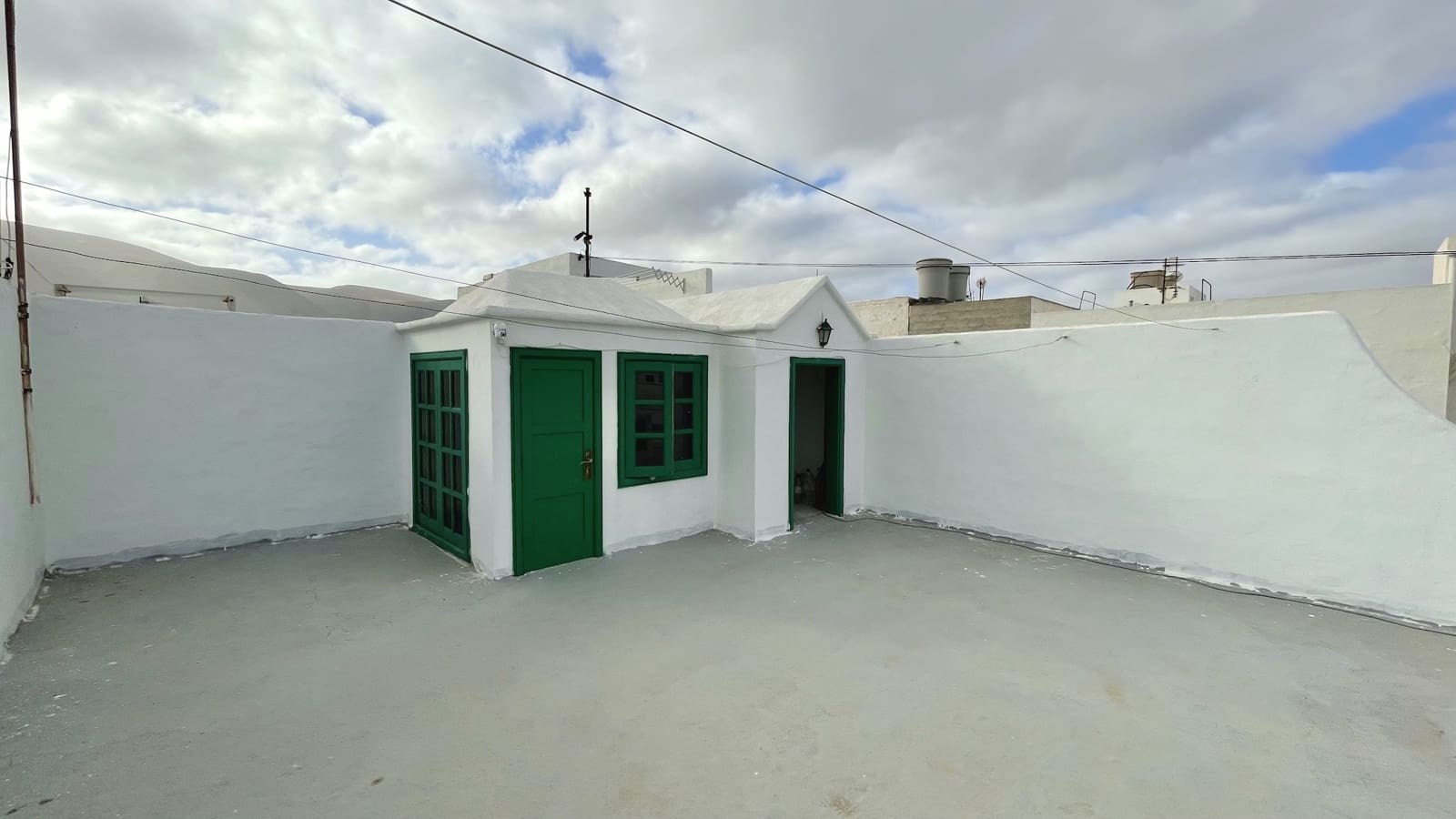 3 soveværelse Byhus til salg i Caleta de Famara med garage - € 360.000 (Ref: 8760455)